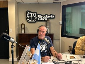 Vino al estudio de Radio Rivadavia la persona que invent&oacute; el spray que se utiliza en el f&uacute;tbol