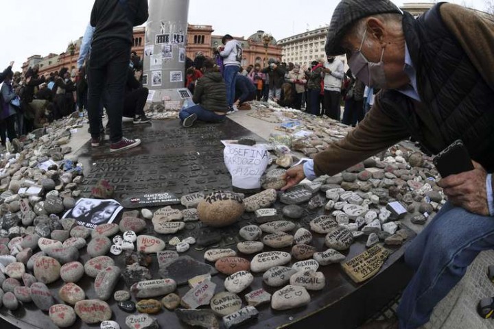 Daniel Malnatti, quien perdió a su padre por el covid, expresó su sentimiento luego del ataque al memorial