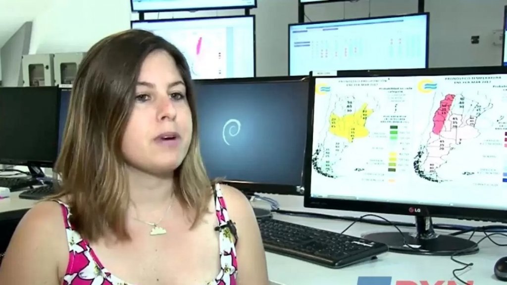 Cindy Fernández: &quot;Hasta el miércoles vamos a continuar con la presencia de humo bastante intensa en la zona central de nuestro país&quot;