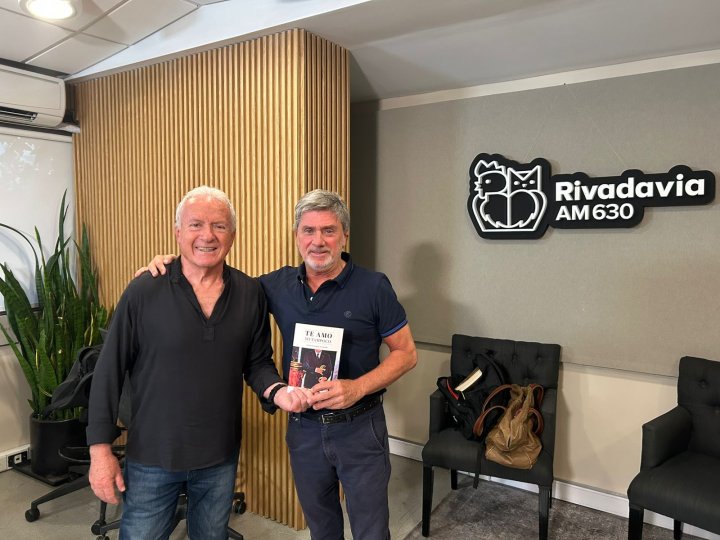 Nos visitó quien digitalizó un casamiento filmado en "Super 8" que pasamos al aire el último programa