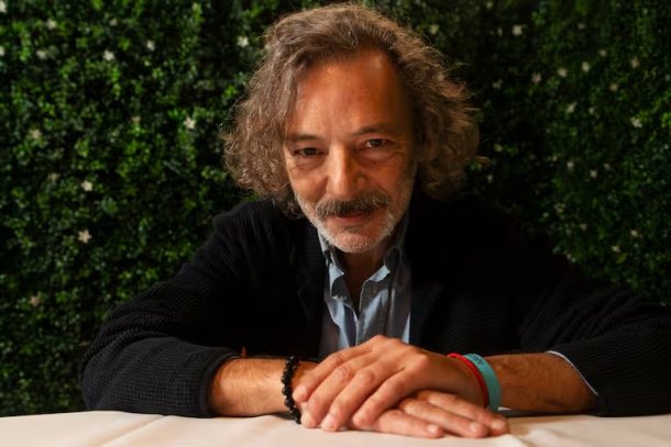 Fabi&aacute;n Vena: &ldquo;Vivimos una sobreexposici&oacute;n de mentiras, versiones e inteligencia artificial y ya no sabemos qu&eacute; es verdad&rdquo;