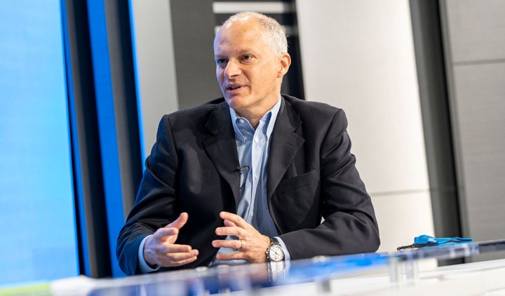 Alejandro Werner: "Argentina de facto ya est&aacute; dolarizada"