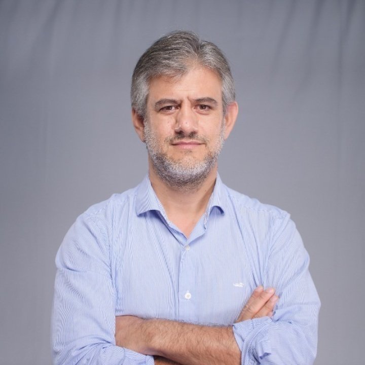 Eduardo Ledesma: &quot;Gustavo Valdés tiene una imagen positiva muy alta, hay que ver si logra transmitírsela a su hermano&quot;