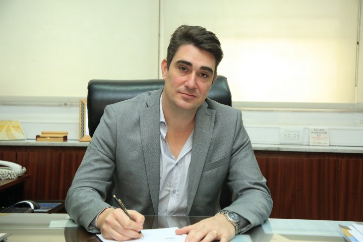 Javier Iguacel: &quot;La movida de Katopodis es de un sistema autoritario y de adoctrinamiento&quot;