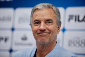 Javier Frana:  "El papá tiene que hacer de papá y no cargarle una mochila al hijo con el deporte. No es vida o muerte"