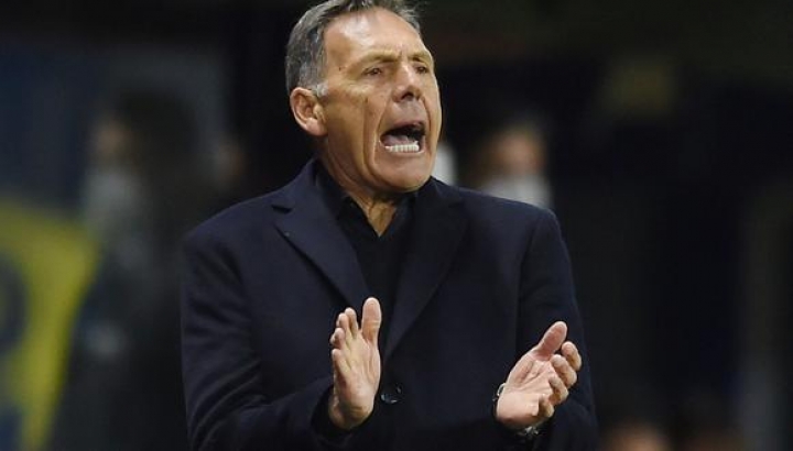 Augusto César: "Miguel Ángel Russo sabe que si no renuncia, será echado de Boca"
