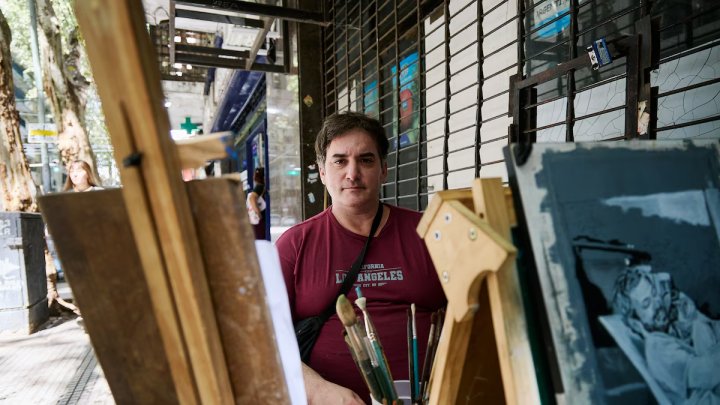 Juan Donadio: "Los cuadros son una ventana en la pared que te llevan a otra dimensión"