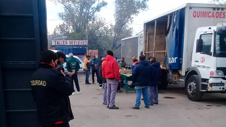 Química Oeste, pyme bloqueada por Camioneros: “Nos llegó una apretada y decidimos no ceder porque íbamos a terminar entregando la empresa”