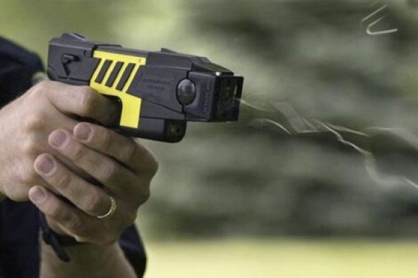 Diego Ángeles: "La Asociación Cardiológica Argentina se expidió diciendo que la Taser no son armas que puedan provocar la muerte"