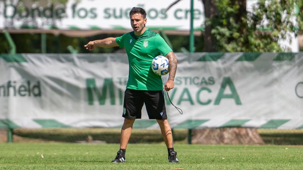 Ariel Broggi: &quot;El trabajo grupal es lo que hará que Banfield sea un equipo protagonista&quot;