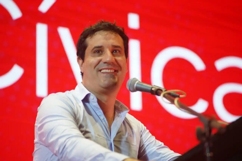 Maximiliano Abad: "Se corre riesgo de perder la provincia si no vamos con candidato único"