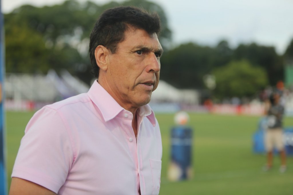 Juan Ramón Carrasco: "Estuve cerca de dirigir San Lorenzo y me llamaron de Racing"