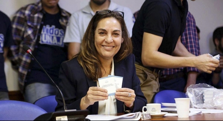 Carla Carrizo: "Queremos un pa&iacute;s sin coronita"