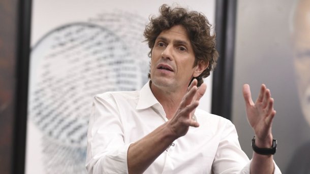 Martín Lousteau: “Se pagó carísimo para tener dólares de inmediato”