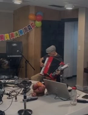 La visita de Ram&oacute;n Fern&aacute;ndez Rodr&iacute;guez para homenajear a Feliciano Brunelli