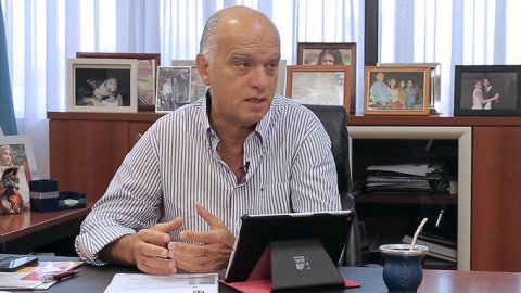 Grindetti: "Hay que instruir a la Policía en el uso de pistolas taser"