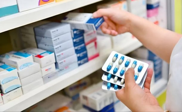 Se desplomó hasta un 45% la venta de medicamentos