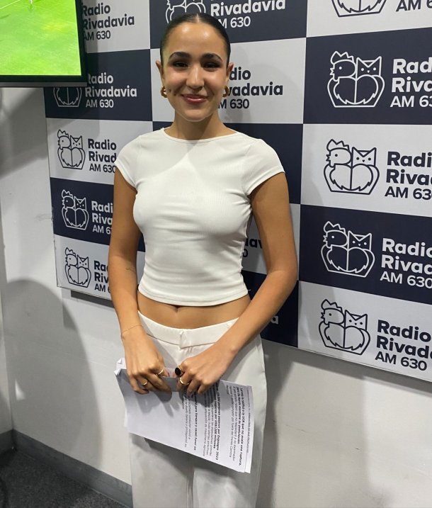 Tina Hirschson visitó el piso de Radio Rivadavia