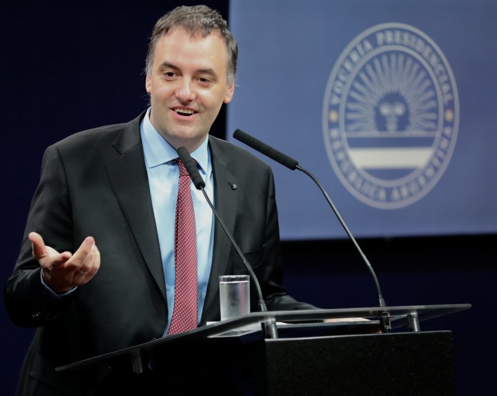 Manuel Adorni ratific&oacute; que no retirar&aacute;n al embajador argentino en Espa&ntilde;a: "Papelones internacionales no hacemos"
