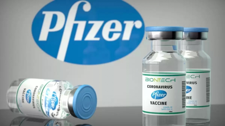 El ministro de Salud de Colombia reconoció que las negociaciones con Pfizer fueron complicadas, aunque finalmente llegaron a un acuerdo