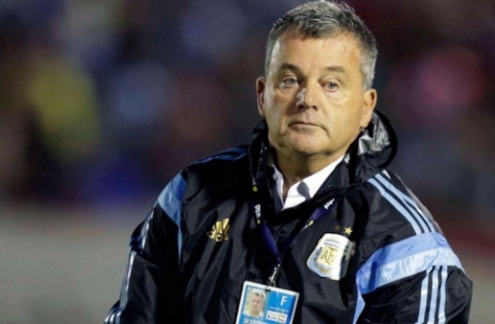 Humberto Grondona: "Acá hay una cosa básica y es que los jugadores no podían entrar"