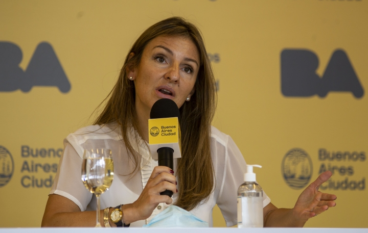 Soledad Acuña: &quot;Intimar a los colegios privados a que cierren solamente es una manera de generar presión y asustar&quot;