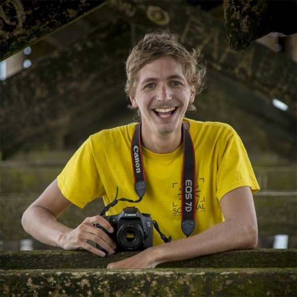 Le robaron al fotógrafo de los famosos y lo ayudaron en las redes