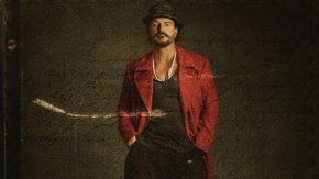 Ricardo Arjona presenta su álbum “SECO” y lanza un nuevo videoclip que protagoniza su hija Adria