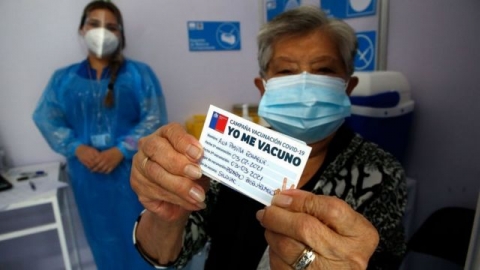 Chile espera tener la inmunidad colectiva de su población para finales de julio y mediados de agosto