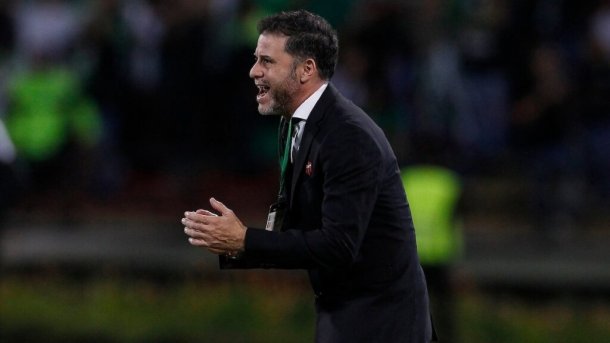 Rodolfo De Paoli: "Por muchos momentos pudimos superar a Botafogo, el puntero del Brasileirao"