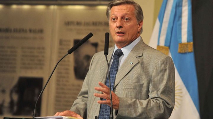 Juan Jos&eacute; Aranguren: "Es poco transparente la quita de subsidios a las tarifas"